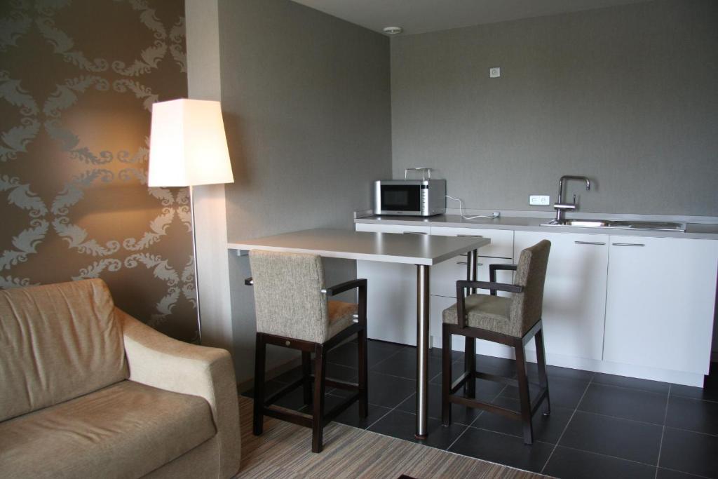 Biznis Hotel Lokeren Zimmer foto